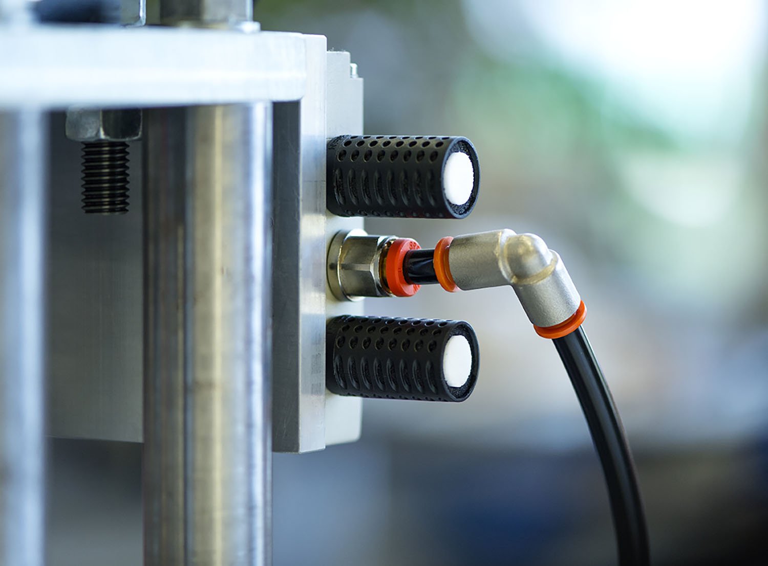 Dangers of blowing with air blow guns for compressed air